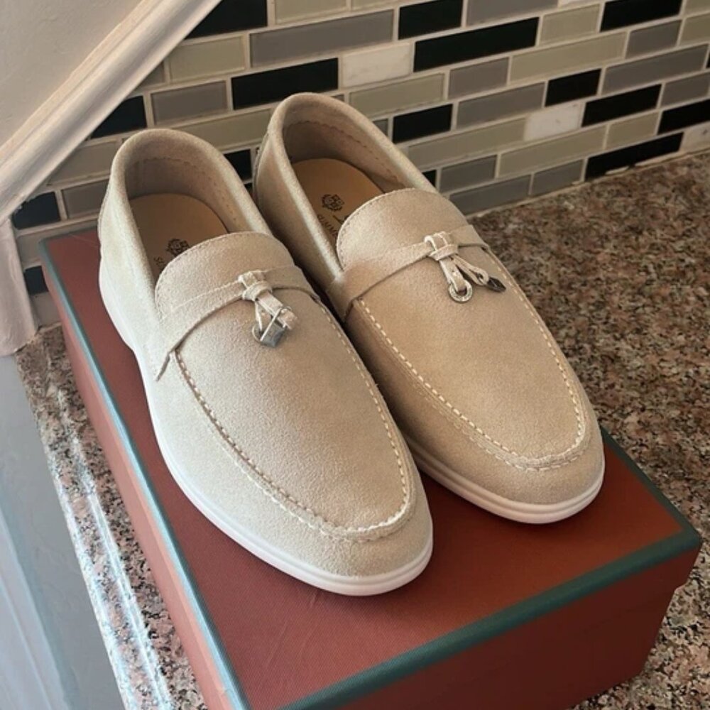 Loro Piana Women’s Summer Charm Walk Size 38